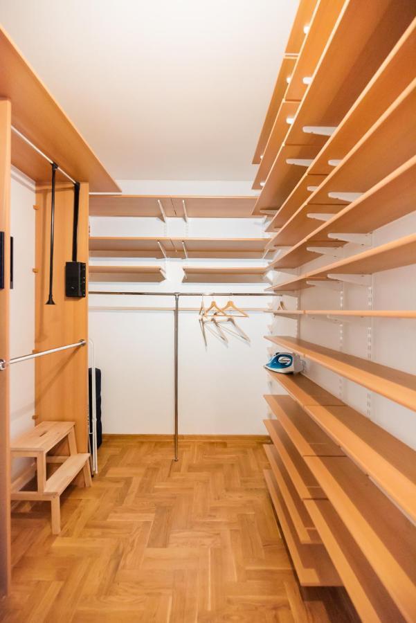 New Town Spacious Apartment Warsaw Exterior photo